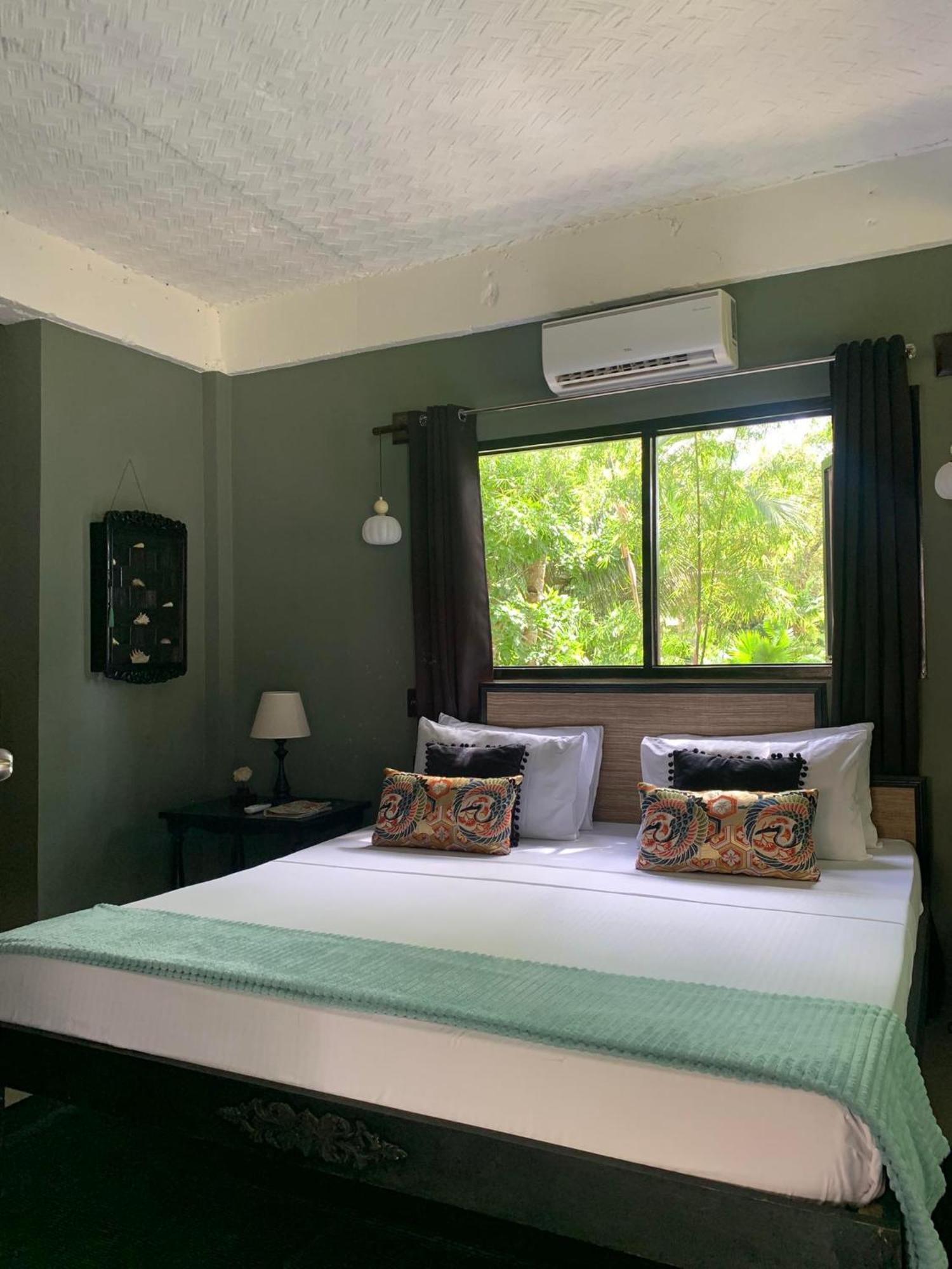 La Plage Hotel El Nido Exterior photo